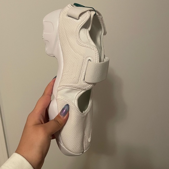 Nike Air Rift Breathe - Picture 7 of 11